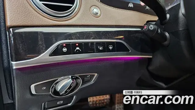Mercedes-Benz S-Class 2018 — Photo 8/20