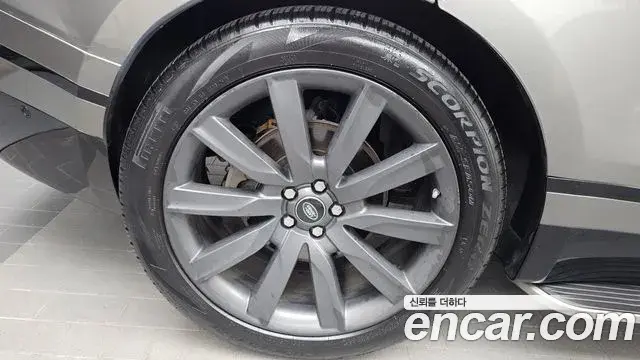 Land Rover Range Rover Velar 2018 — Şəkil 4/34