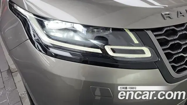 Land Rover Range Rover Velar 2018 — Şəkil 23/34