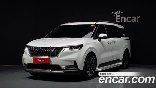 Kia Carnival 2021 — Photo 1/20