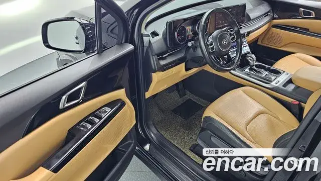 Kia Carnival 2021 — Фото 10/20