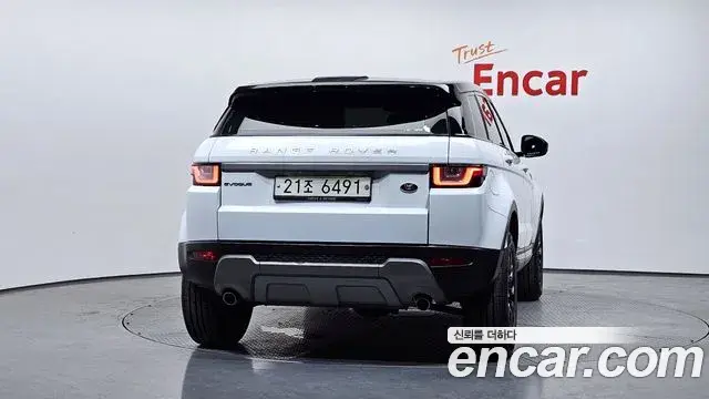 Land Rover Range Rover Evoque 2018 — ფოტო 16/30