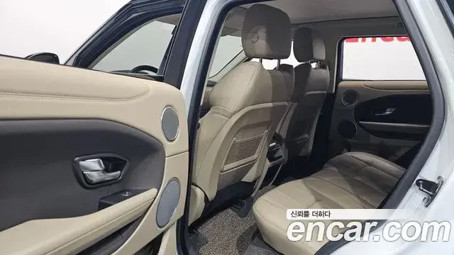 Land Rover Range Rover Evoque 2018 — ფოტო 14/30