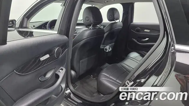 Mercedes-Benz GLC-Class 2019 — Фото 12/20