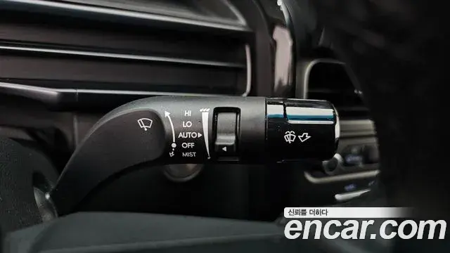 Hyundai Staria 2026 — Photo 17/30