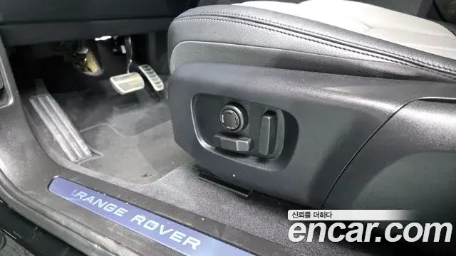 Land Rover Range Rover Evoque 2024 — ფოტო 19/34