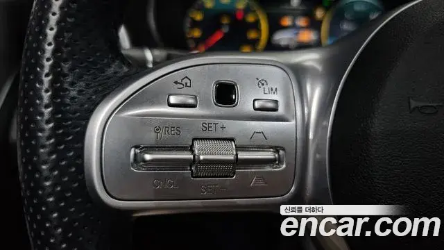 Mercedes-Benz C-Class 2021 — ფოტო 31/33