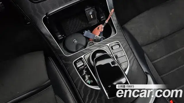 Mercedes-Benz C-Class 2021 — ფოტო 14/33