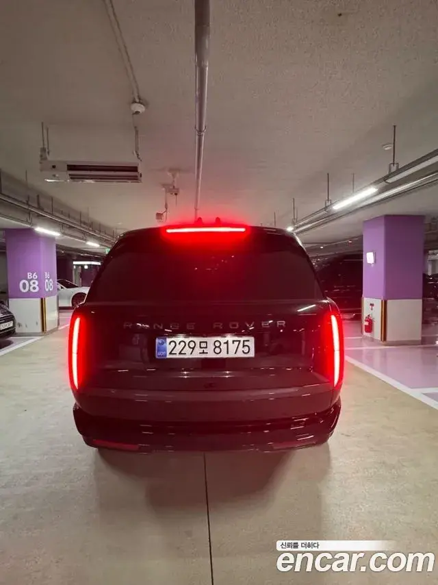 Land Rover Range Rover 2025 — Photo 4/5