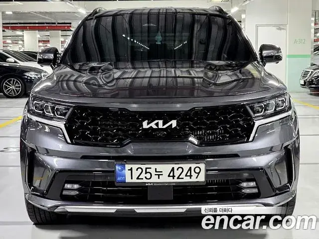 Kia Sorento 2023 — Photo 5/20