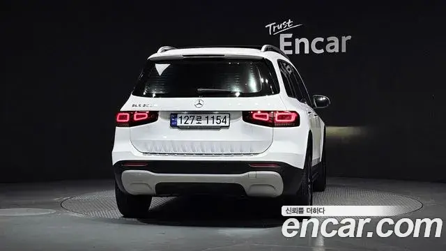 Mercedes-Benz GLB-Class 2021 — Фото 3/20