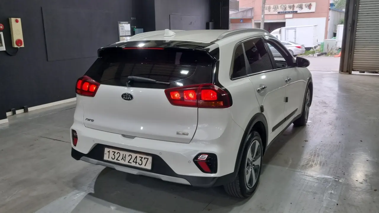Kia Niro 2021 — Photo 2/18