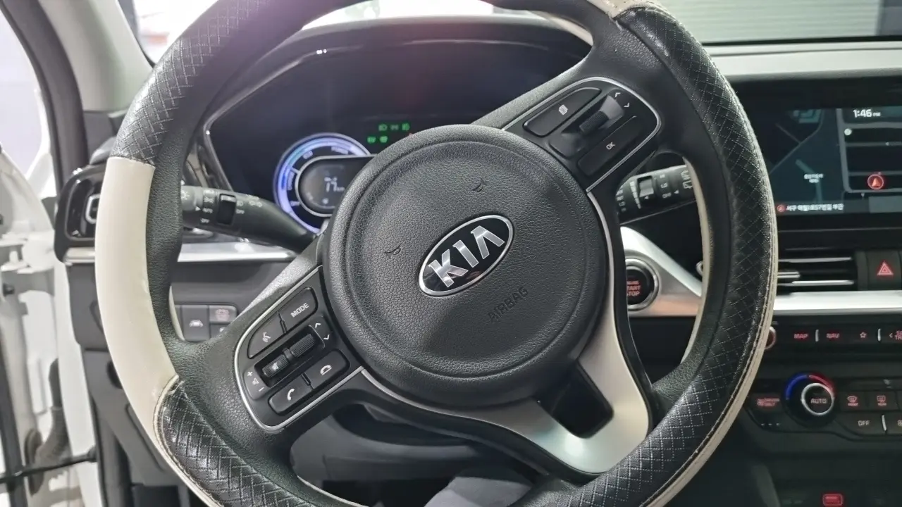 Kia Niro 2021 — Photo 12/18