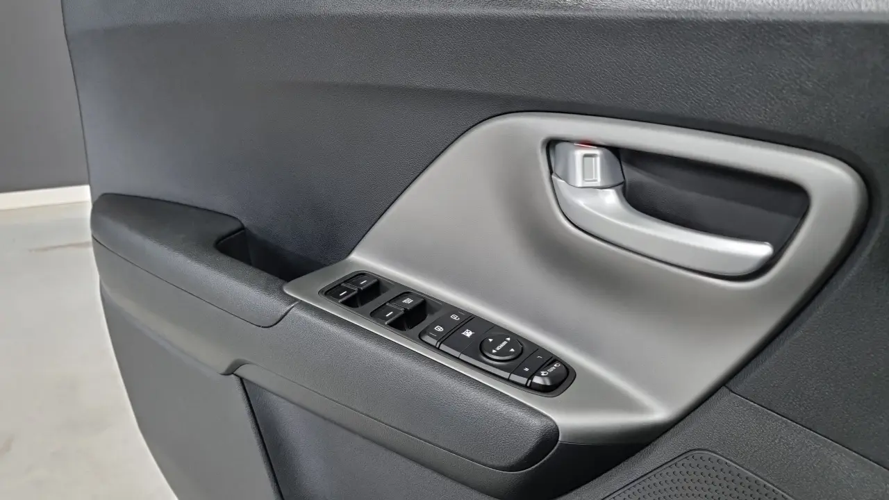 Kia Niro 2021 — Photo 17/18