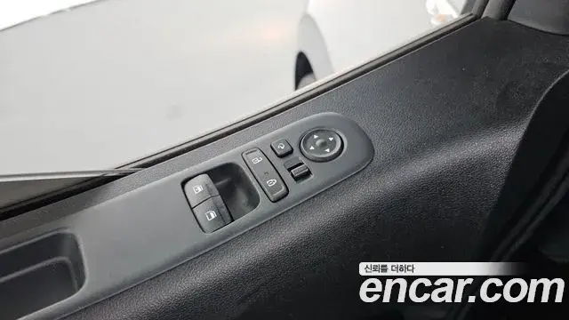 Hyundai Staria 2021 — Photo 12/31
