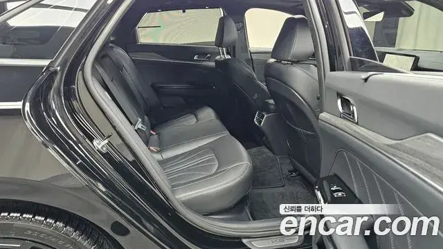 Kia K5 2024 — Photo 28/34