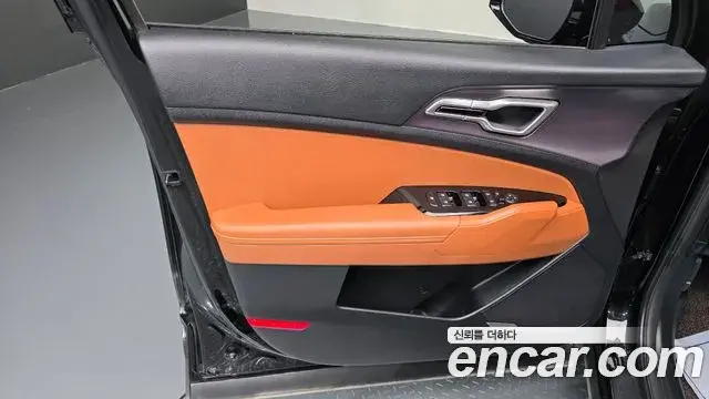 Kia Sportage 2022 — Photo 3/32