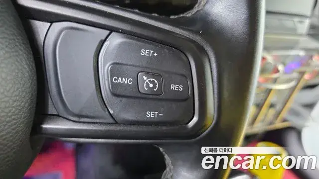 Jeep Wrangler 2020 — Photo 26/32