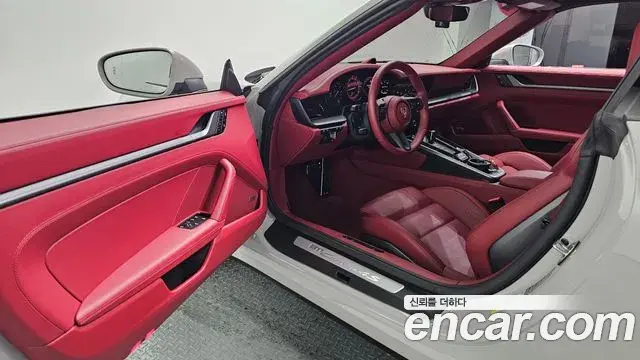 Porsche 911 2022 — Şəkil 19/20