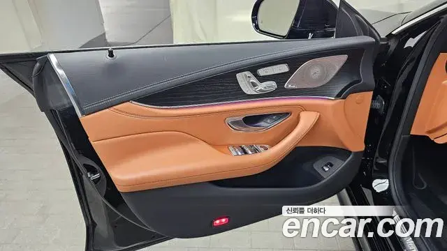 Mercedes-Benz CLS-Class 2022 — Photo 16/31