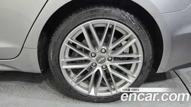 Genesis G70 2019 — Şəkil 23/35