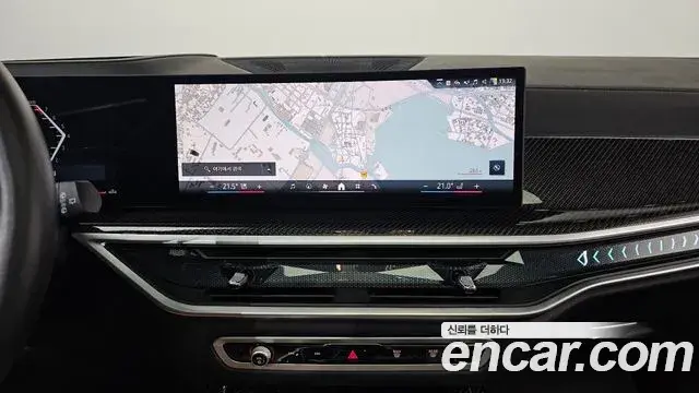 BMW X7 2024 — Photo 12/20