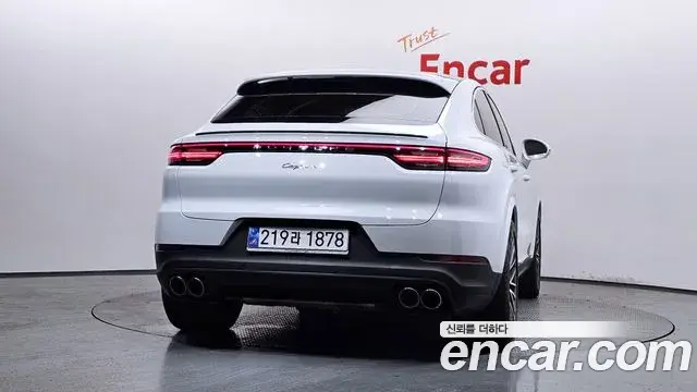 Porsche Cayenne 2022 — Şəkil 29/38