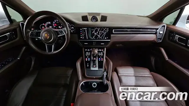 Porsche Cayenne 2022 — Şəkil 13/38