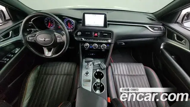 Genesis G70 2018 — ფოტო 19/20