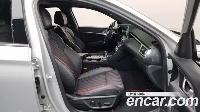 Genesis G70 2018 — ფოტო 4/20