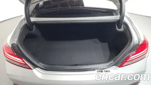 Genesis G70 2018 — ფოტო 9/20