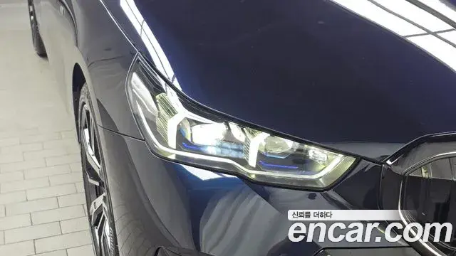 BMW 5 Series 2025 — Şəkil 20/33
