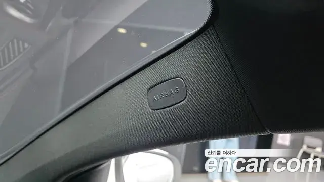 Mercedes-Benz GLC-Class 2022 — Photo 32/35