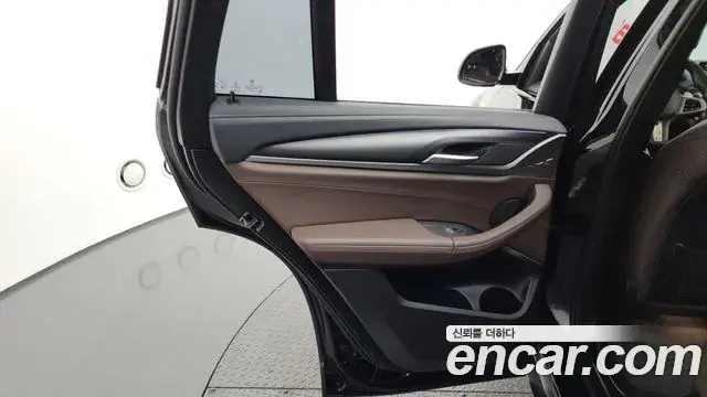 BMW X4 2021 — Şəkil 13/34