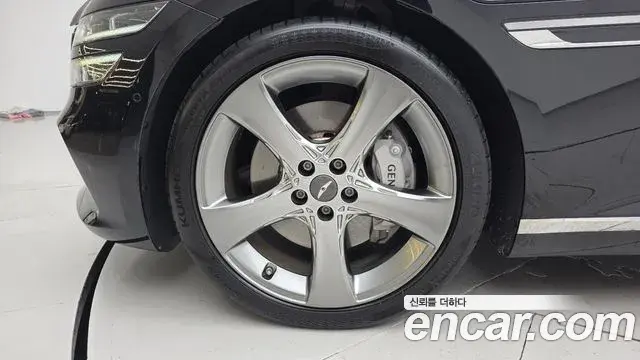 Genesis G80 2021 — ფოტო 18/20