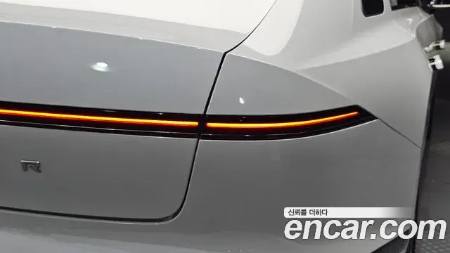 Hyundai Grandeur Hybrid 2024 — ფოტო 5/34