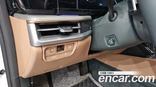 Hyundai Grandeur Hybrid 2024 — ფოტო 25/34