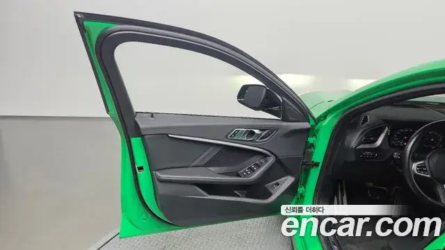 BMW 1 Series 2022 — ფოტო 3/35
