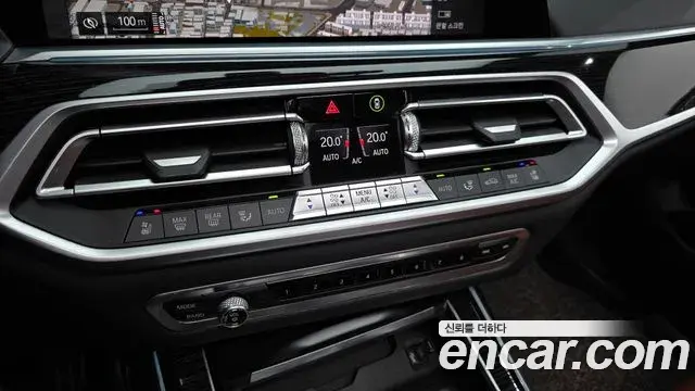 BMW X7 2020 — Photo 4/37