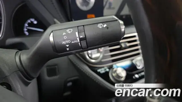 Lexus LS500 2021 — Photo 20/36