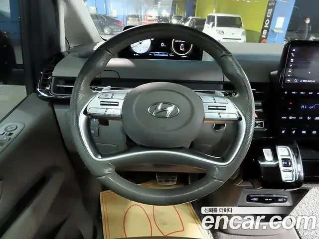 Hyundai Staria 2021 — Фото 14/20