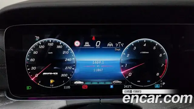 Mercedes-Benz AMG GT 2024 — Şəkil 22/36