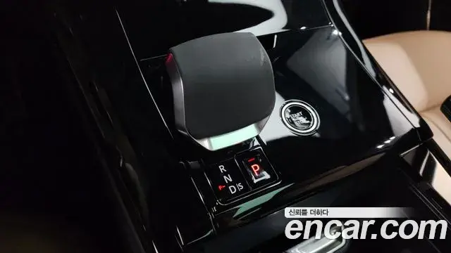 Land Rover Range Rover Sport 2025 — ფოტო 19/37