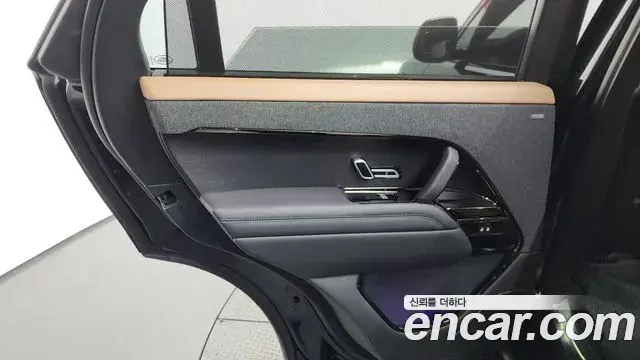 Land Rover Range Rover Sport 2025 — ფოტო 20/37