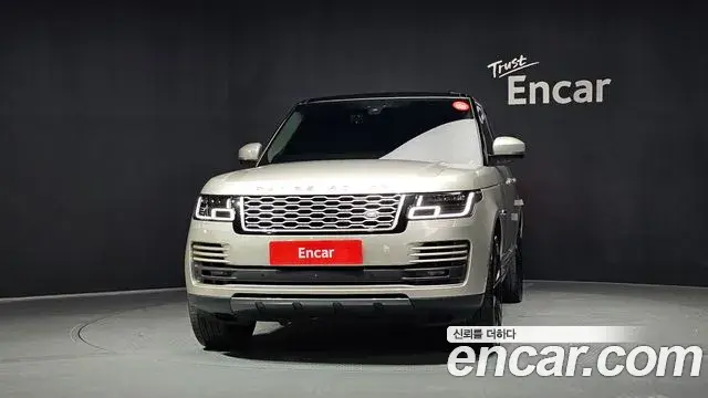 Land Rover Range Rover 2021 — Photo 29/38