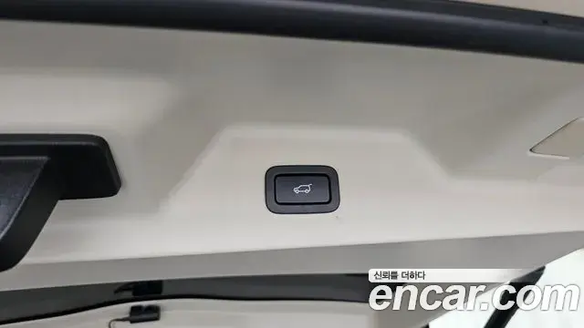 Land Rover Range Rover 2021 — Photo 13/38