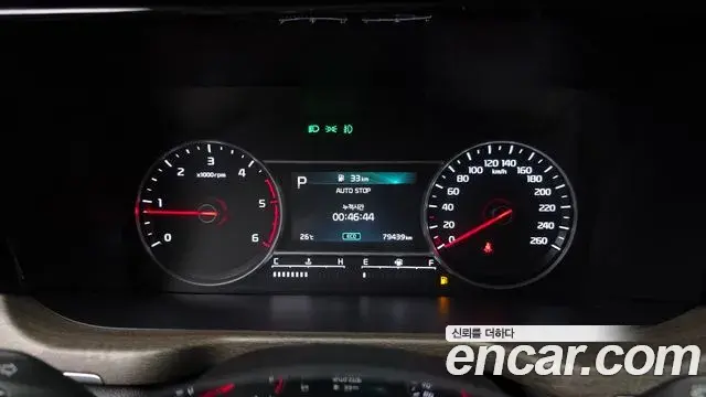Kia Sorento 2021 — Фото 8/20