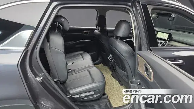Kia Sorento 2021 — Фото 12/20