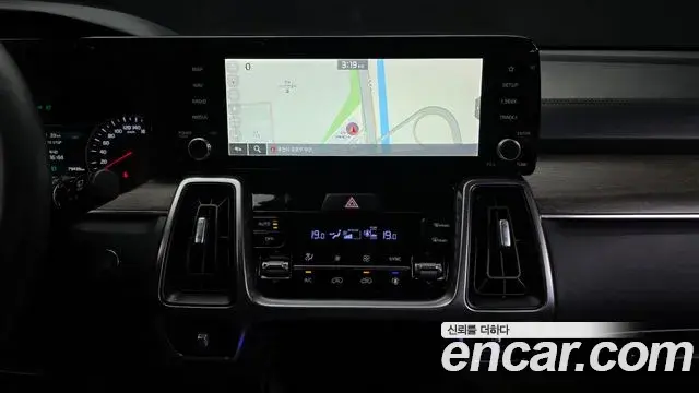 Kia Sorento 2021 — Фото 14/20