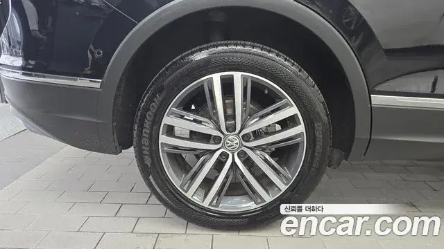 Volkswagen Tiguan Allspace 2020 — ფოტო 16/20